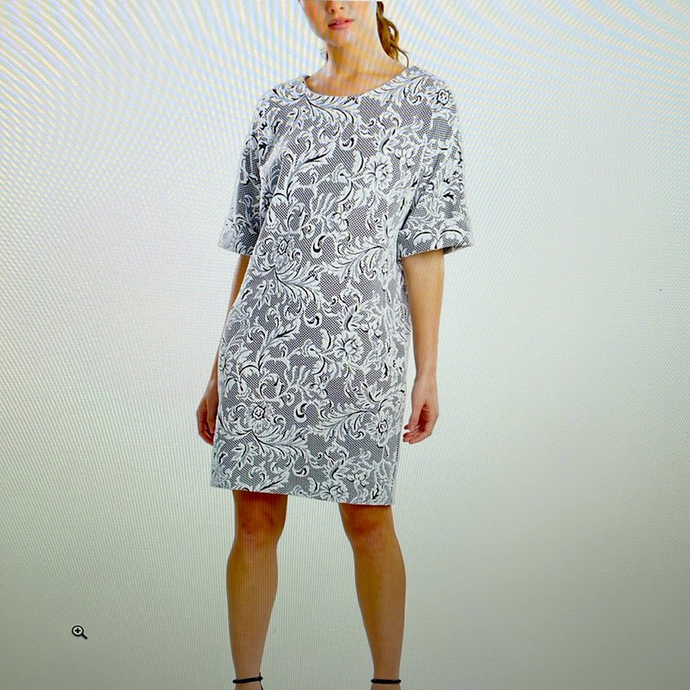 Natori Gray and White Mini Dress